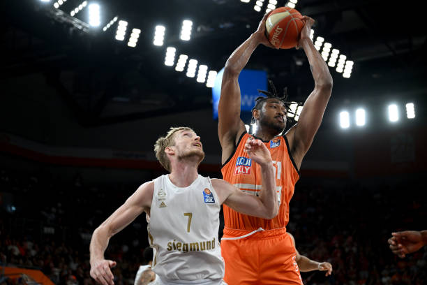 养年轻选手 养年轻选手