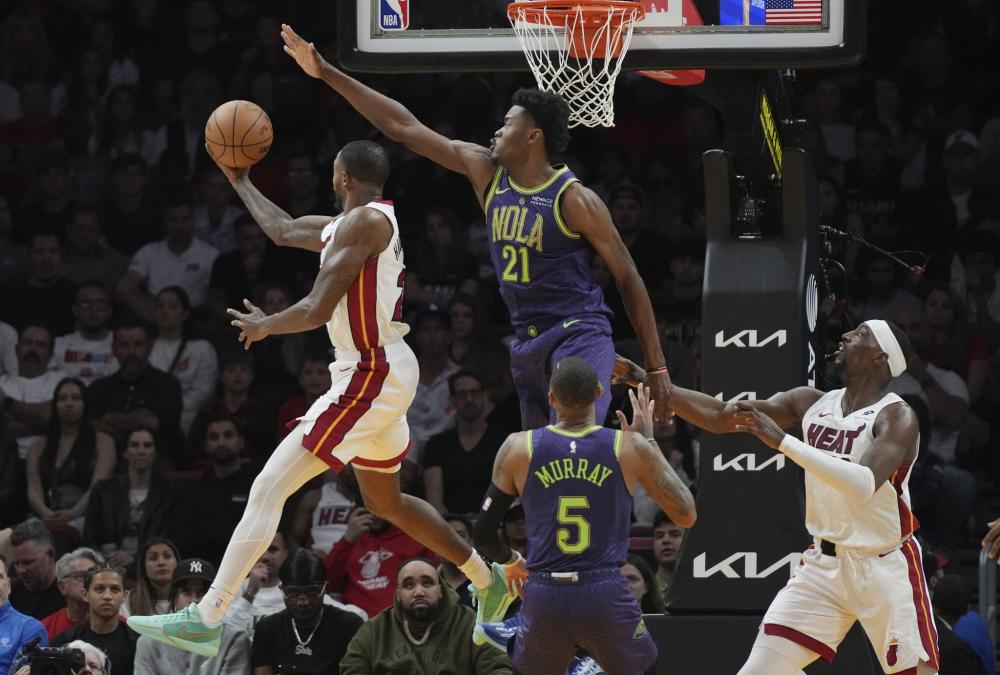 对手中脱颖 对手中脱颖