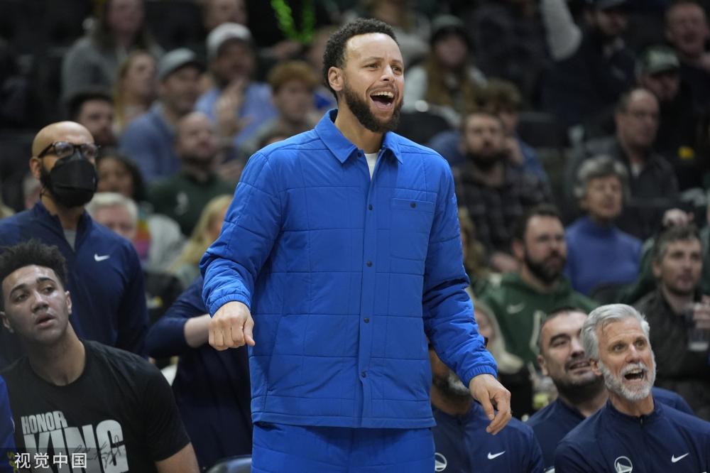 还在赛场外 还在赛场外